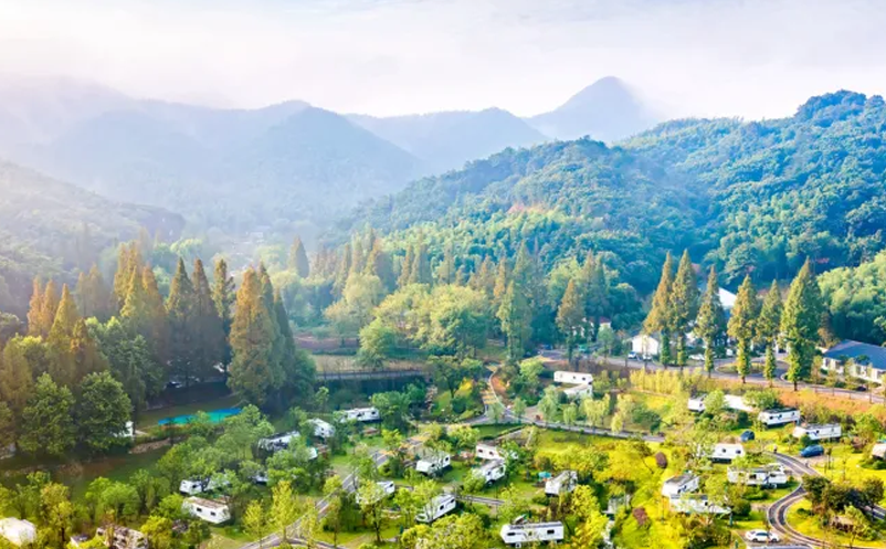 如何打造數(shù)字鄉(xiāng)村，引領(lǐng)鄉(xiāng)村旅游的發(fā)展？