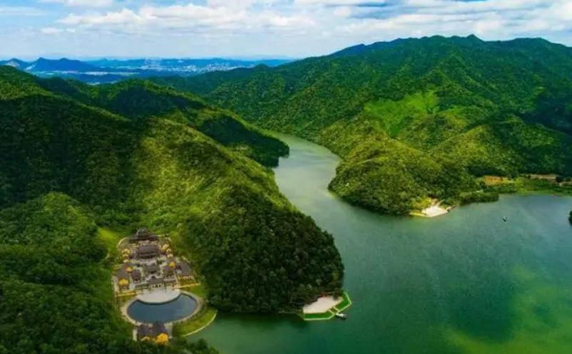 智慧旅游門票系統(tǒng)助力旅游業(yè)提質(zhì)升級(jí)